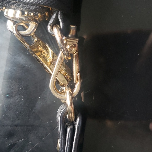 Micheal Kors wallet - Picture 2 of 3